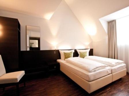 Art Hotel Lauterbach Kaiserslautern Room photo